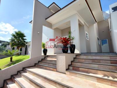 Casa para Venda, em Irati, bairro JARDIM CALIF�RNIA, 4 dormit�rios, 6 banheiros, 4 su�tes, 3 vagas